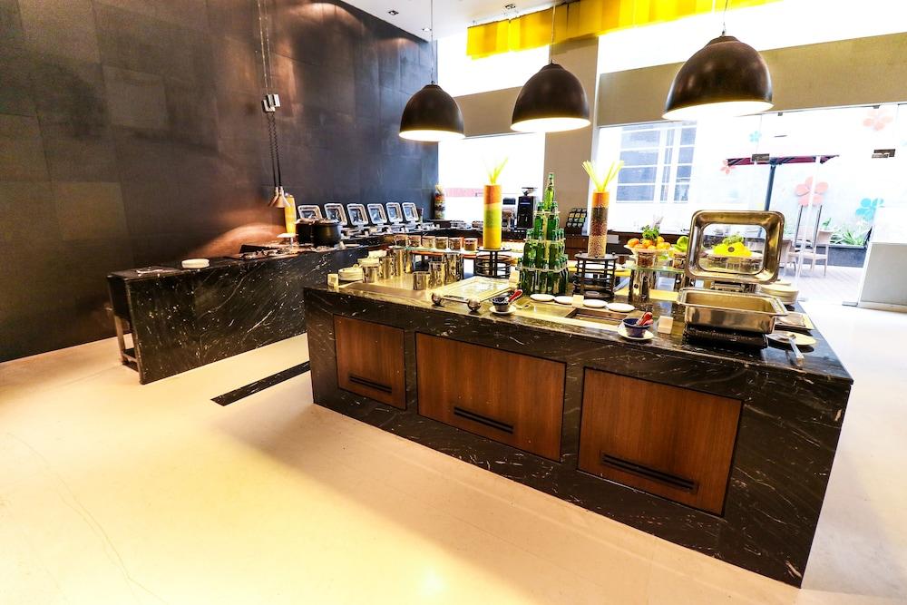 Keys Prima By Lemon Tree Hotels, Pimpri, Pune Ngoại thất bức ảnh