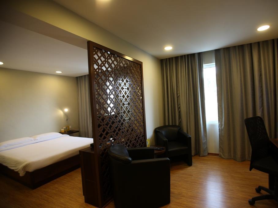 Keys Prima By Lemon Tree Hotels, Pimpri, Pune Ngoại thất bức ảnh
